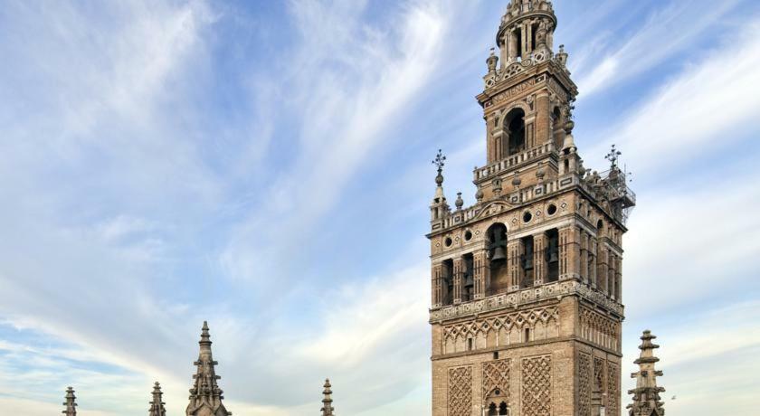 Go To Sevilla Cathedral Exterior foto