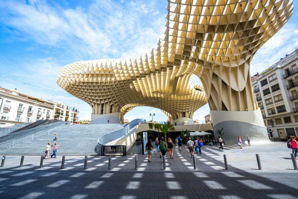 Go To Sevilla Cathedral Exterior foto